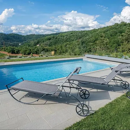 아파트 La Casa - Cosy For 2 With Shared Swimming Pool And View *